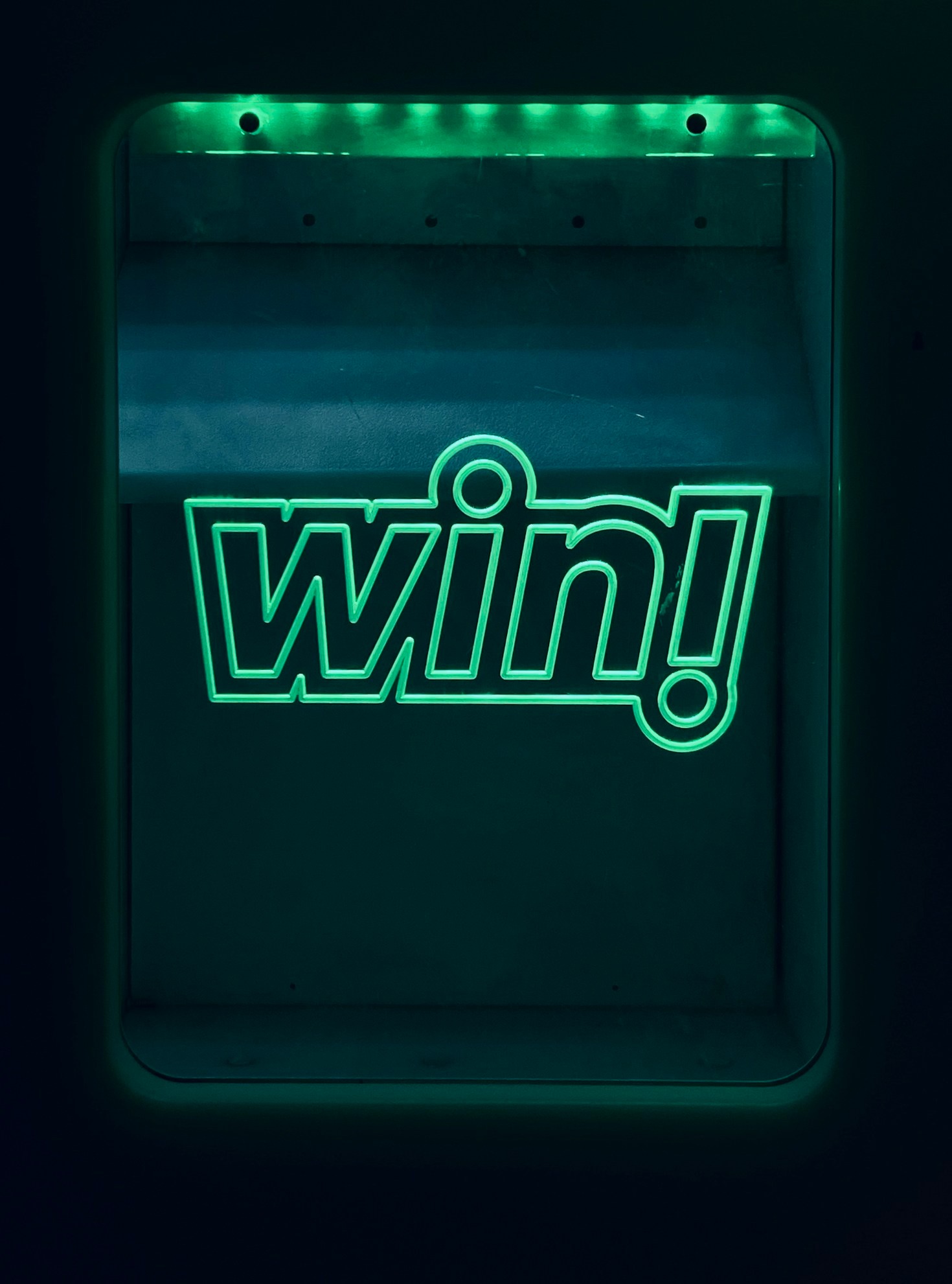 5 Reasons to Play Slots at CASINOTRUCTUYENVN